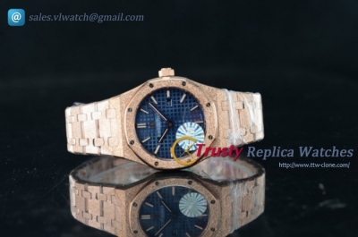 Audemars Piguet - Royal Oak RG/RG Blue Dial Swiss Quartz