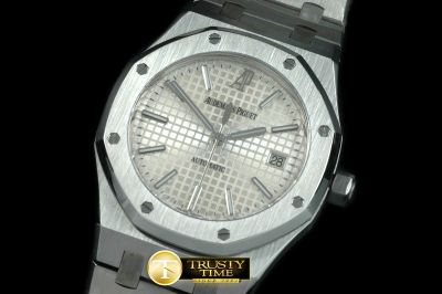 AP0139A - Royal Oak Jumbo Auto SS/SS White Swiss Eta 2824-2